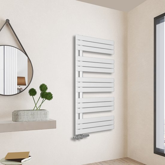 Flach Design Badheizkörper Handtuchwärmer Mittelanschluss Weiß 132x60 cm - zum Schließen ins Bild klicken